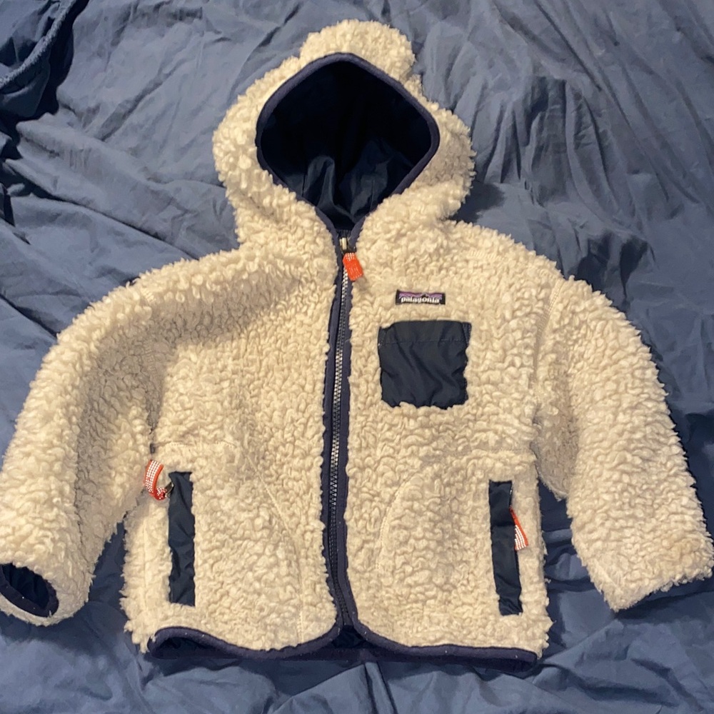 Patagonia Cream Sherpa Hooded Kids Jacket with Navy Accents